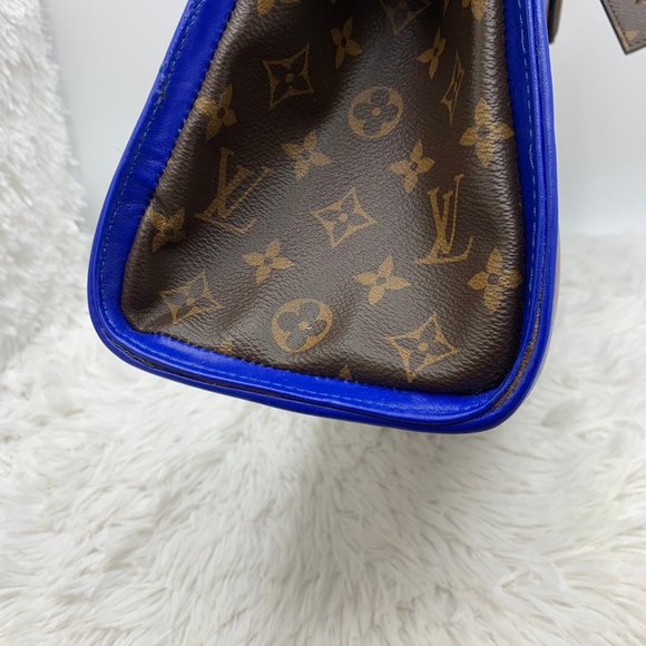 ❌SOLD❌ Louis Vuitton Chevron City Steamer MM bag - Picture 9 of 16